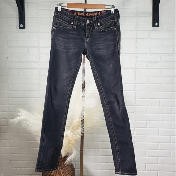 Rock Revival Denim - Rock Revival Trina Skinny Low Rise Jeans in Washed Black size 28